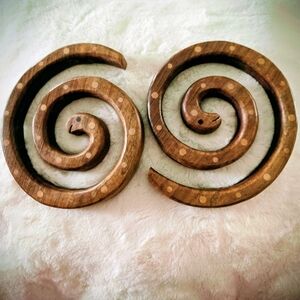 🐍 Vintage Pair of Beautiful Nesting Wooden Snake Trivets - Hand-Carved! 🐍